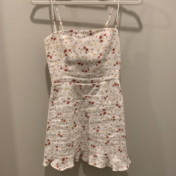 Reformation Dresses & Skirts - Floral Reformation Dress!